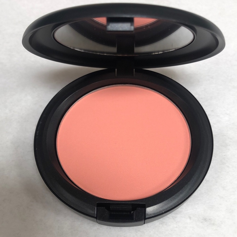 MAC Cosmetics Coral Blush Compact
